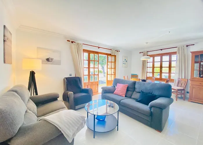 Big Sunny Apartment Near The Alcudia Beach!